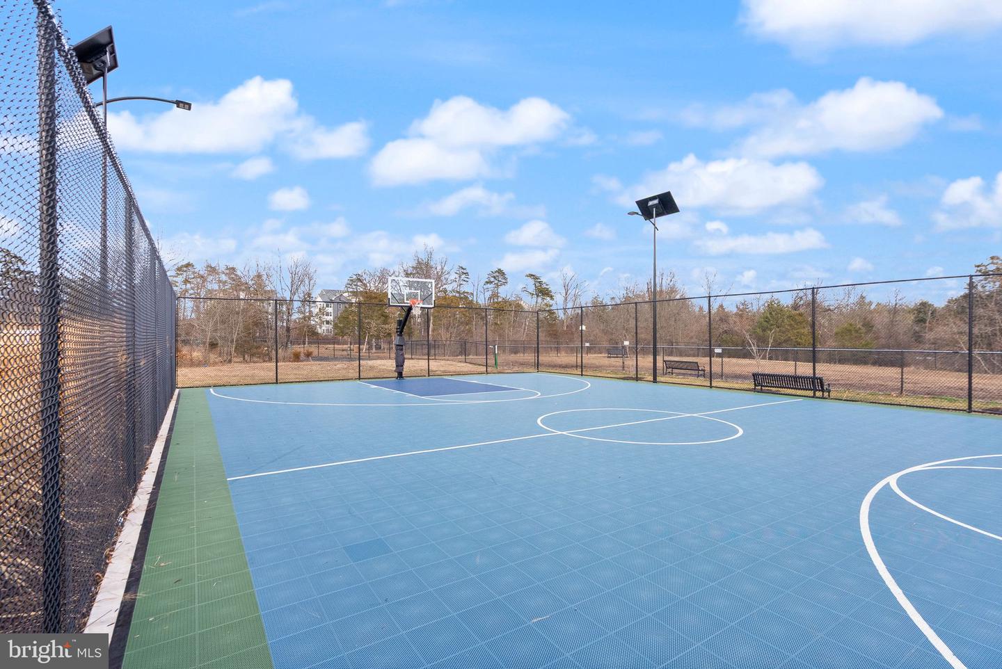 25240 LAKE SHORE SQ #200, CHANTILLY, Virginia 20152, 2 Bedrooms Bedrooms, ,2 BathroomsBathrooms,Residential,For sale,25240 LAKE SHORE SQ #200,VALO2116354 MLS # VALO2116354