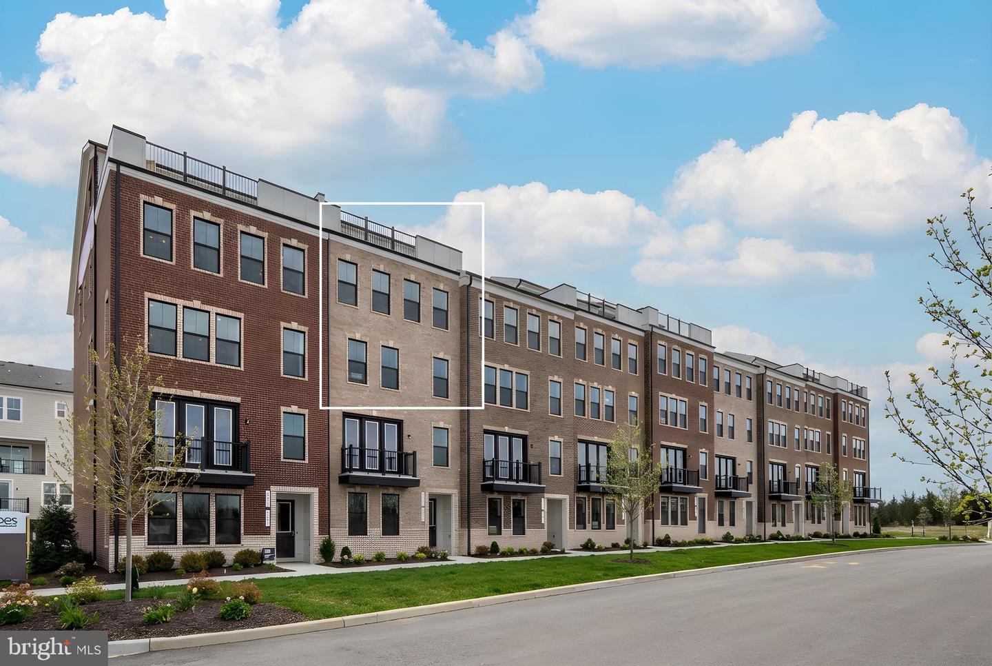 20869 MURRY FALLS TER, ASHBURN, Virginia 20147, 3 Bedrooms Bedrooms, ,2 BathroomsBathrooms,Residential,For sale,20869 MURRY FALLS TER,VALO2116358 MLS # VALO2116358