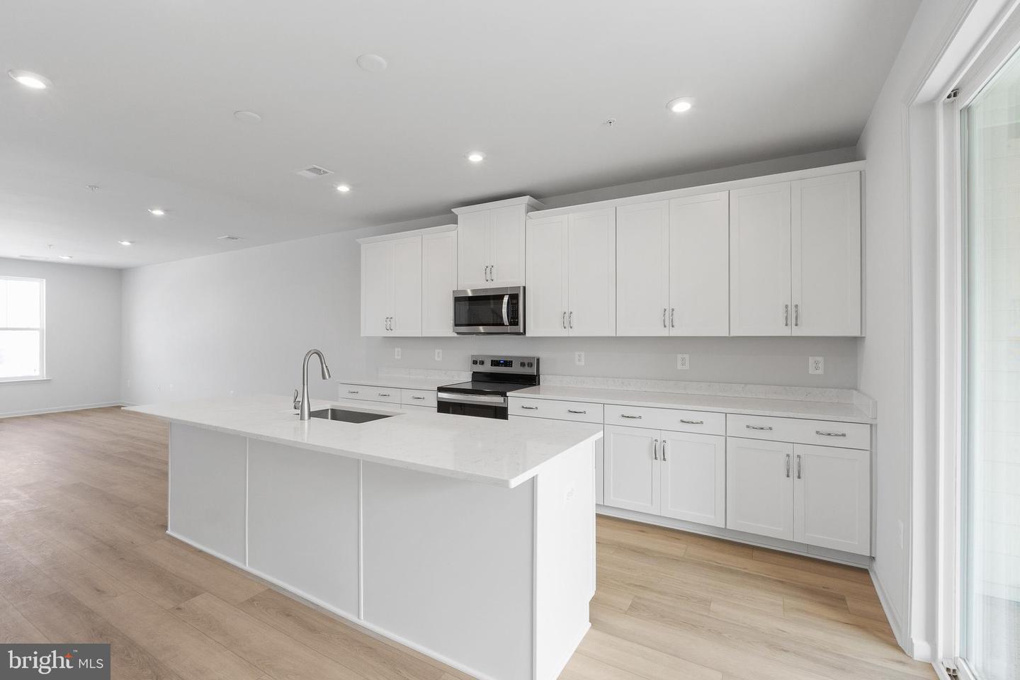 20869 MURRY FALLS TER, ASHBURN, Virginia 20147, 3 Bedrooms Bedrooms, ,2 BathroomsBathrooms,Residential,For sale,20869 MURRY FALLS TER,VALO2116358 MLS # VALO2116358