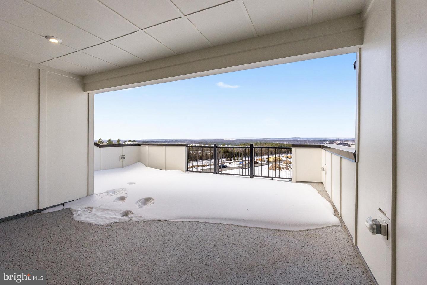 20869 MURRY FALLS TER, ASHBURN, Virginia 20147, 3 Bedrooms Bedrooms, ,2 BathroomsBathrooms,Residential,For sale,20869 MURRY FALLS TER,VALO2116358 MLS # VALO2116358