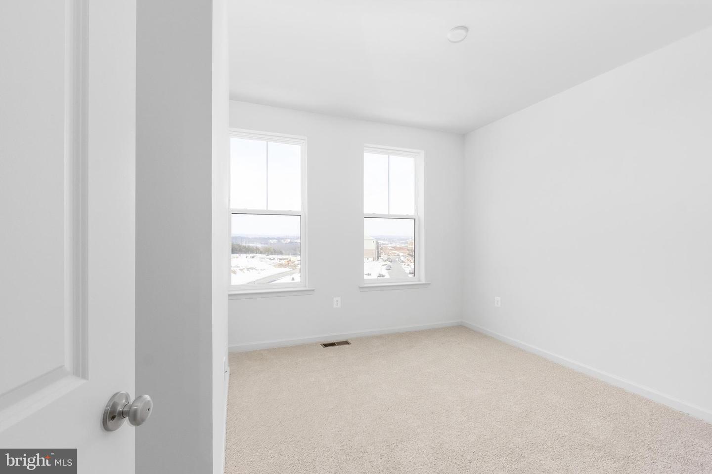 20869 MURRY FALLS TER, ASHBURN, Virginia 20147, 3 Bedrooms Bedrooms, ,2 BathroomsBathrooms,Residential,For sale,20869 MURRY FALLS TER,VALO2116358 MLS # VALO2116358