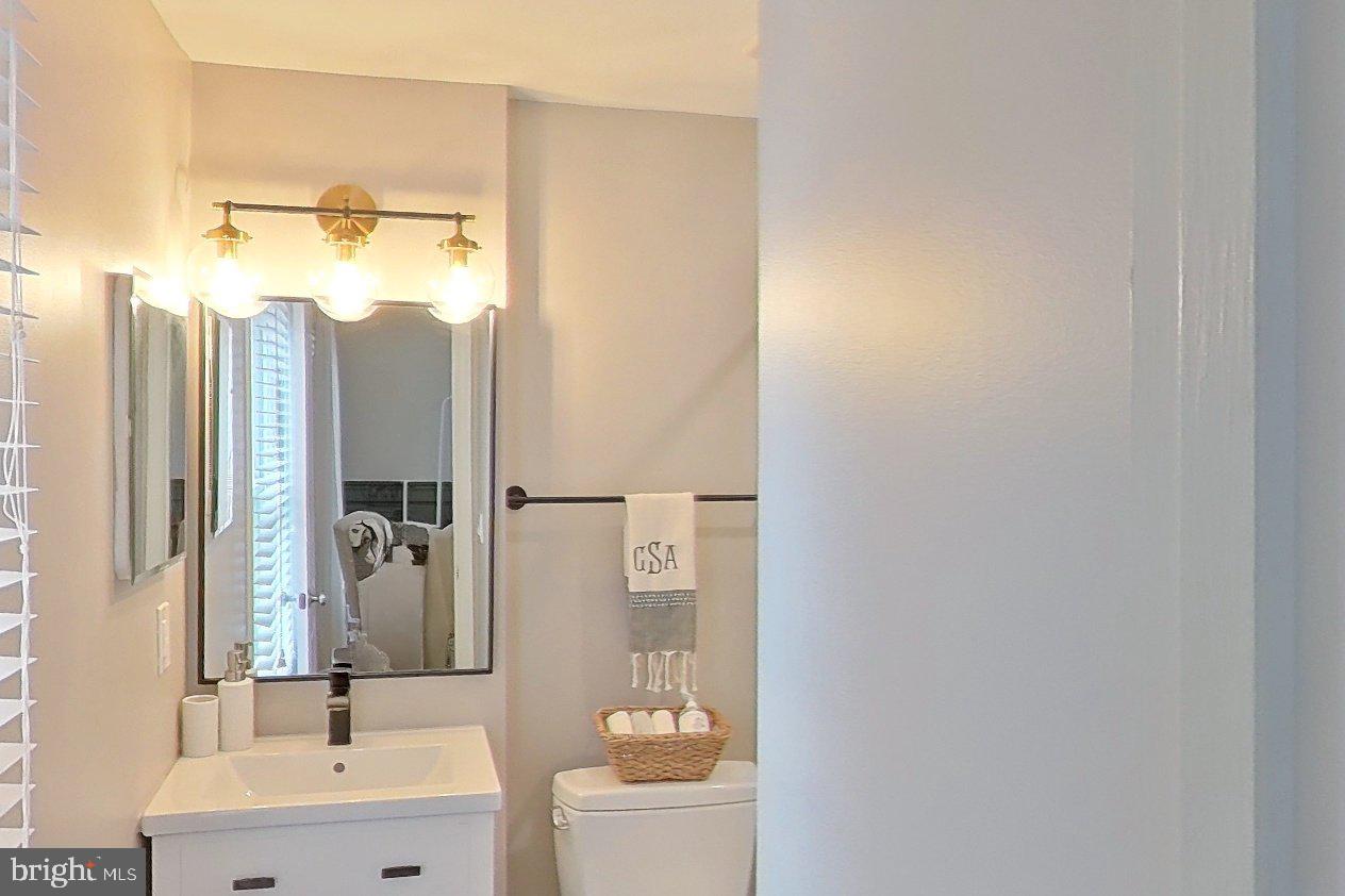 6646 ROCKLEIGH WAY, ALEXANDRIA, Virginia 22315, 2 Bedrooms Bedrooms, ,2 BathroomsBathrooms,Residential,For sale,6646 ROCKLEIGH WAY,VAFX2292056 MLS # VAFX2292056 6646 ROCKLEIGH WAY, ALEXANDRIA, Virginia 22315, 2 Bedrooms Bedrooms, ,2 BathroomsBathrooms,Residential,For sale,6646 ROCKLEIGH WAY,VAFX2292056 MLS # VAFX2292056