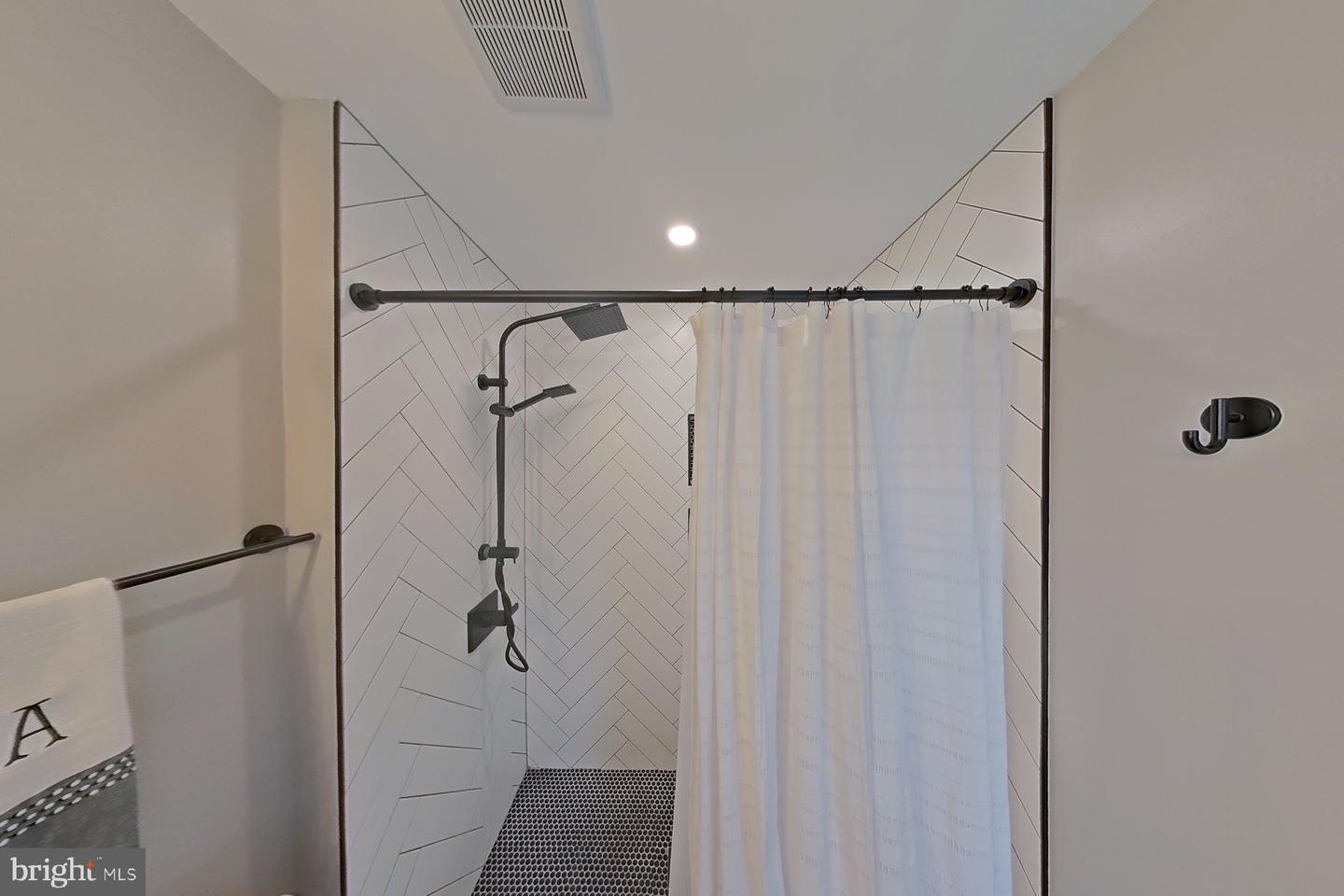 6646 ROCKLEIGH WAY, ALEXANDRIA, Virginia 22315, 2 Bedrooms Bedrooms, ,2 BathroomsBathrooms,Residential,For sale,6646 ROCKLEIGH WAY,VAFX2292056 MLS # VAFX2292056 6646 ROCKLEIGH WAY, ALEXANDRIA, Virginia 22315, 2 Bedrooms Bedrooms, ,2 BathroomsBathrooms,Residential,For sale,6646 ROCKLEIGH WAY,VAFX2292056 MLS # VAFX2292056