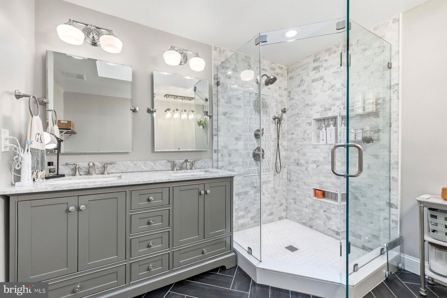 6646 ROCKLEIGH WAY, ALEXANDRIA, Virginia 22315, 2 Bedrooms Bedrooms, ,2 BathroomsBathrooms,Residential,For sale,6646 ROCKLEIGH WAY,VAFX2292056 MLS # VAFX2292056 6646 ROCKLEIGH WAY, ALEXANDRIA, Virginia 22315, 2 Bedrooms Bedrooms, ,2 BathroomsBathrooms,Residential,For sale,6646 ROCKLEIGH WAY,VAFX2292056 MLS # VAFX2292056