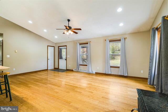 8499 COPPERHEAD RD, SINGERS GLEN, Virginia 22850, 4 Bedrooms Bedrooms, ,3 BathroomsBathrooms,Residential,For sale,8499 COPPERHEAD RD,VARO2002856 MLS # VARO2002856