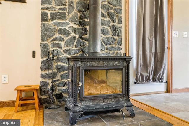 8499 COPPERHEAD RD, SINGERS GLEN, Virginia 22850, 4 Bedrooms Bedrooms, ,3 BathroomsBathrooms,Residential,For sale,8499 COPPERHEAD RD,VARO2002856 MLS # VARO2002856