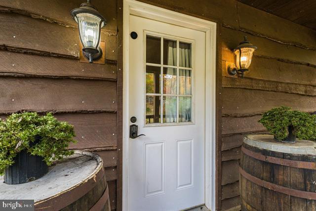 8499 COPPERHEAD RD, SINGERS GLEN, Virginia 22850, 4 Bedrooms Bedrooms, ,3 BathroomsBathrooms,Residential,For sale,8499 COPPERHEAD RD,VARO2002856 MLS # VARO2002856