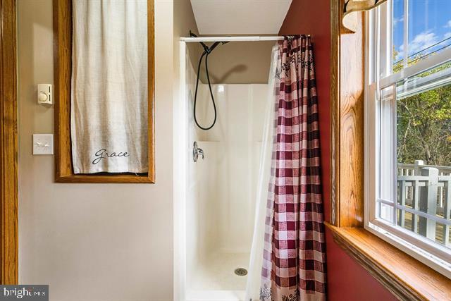 8499 COPPERHEAD RD, SINGERS GLEN, Virginia 22850, 4 Bedrooms Bedrooms, ,3 BathroomsBathrooms,Residential,For sale,8499 COPPERHEAD RD,VARO2002856 MLS # VARO2002856