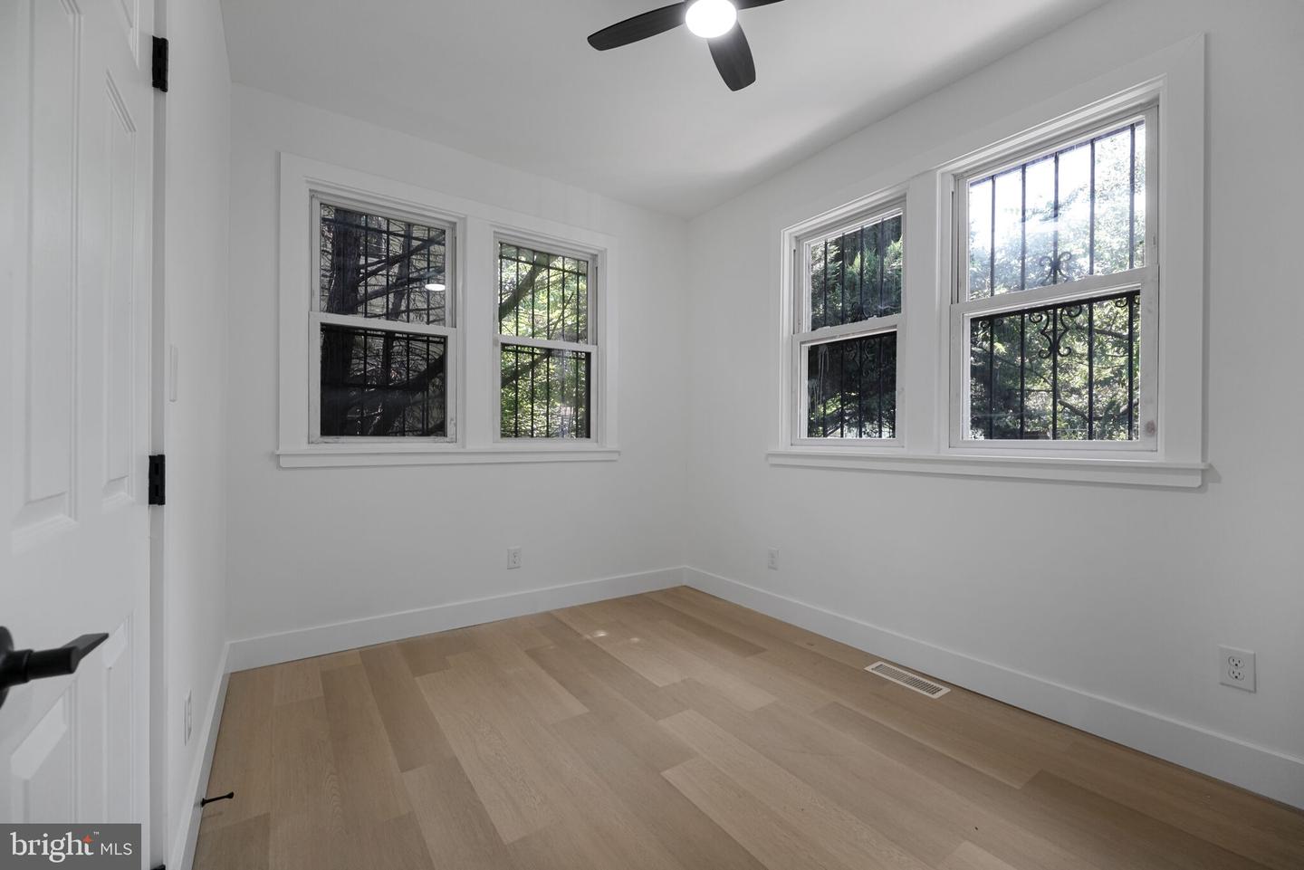 2712 S DAKOTA AVE NE, WASHINGTON, District Of Columbia 20018, 3 Bedrooms Bedrooms, 6 Rooms Rooms,3 BathroomsBathrooms,Residential,For sale,2712 S DAKOTA AVE NE,DCDC2247144 MLS # DCDC2247144