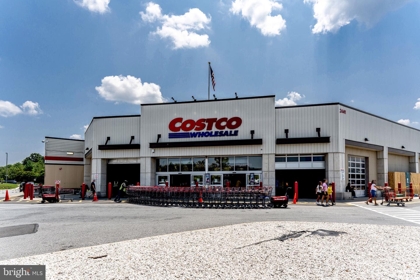 2712 S DAKOTA AVE NE, WASHINGTON, District Of Columbia 20018, 3 Bedrooms Bedrooms, 6 Rooms Rooms,3 BathroomsBathrooms,Residential,For sale,2712 S DAKOTA AVE NE,DCDC2247144 MLS # DCDC2247144