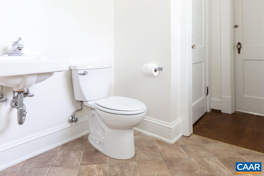 2201 STADIUM RD, CHARLOTTESVILLE, Virginia 22903, 3 Bedrooms Bedrooms, ,1 BathroomBathrooms,Residential,For sale,2201 STADIUM RD,673530 MLS # 673530 2201 STADIUM RD, CHARLOTTESVILLE, Virginia 22903, 3 Bedrooms Bedrooms, ,1 BathroomBathrooms,Residential,For sale,2201 STADIUM RD,673530 MLS # 673530