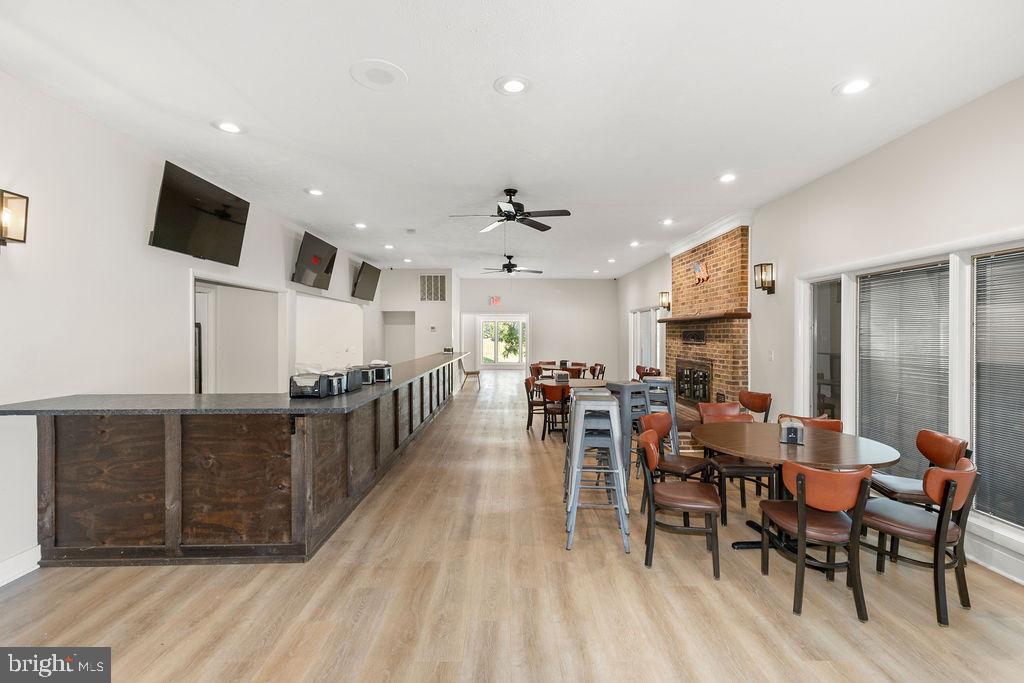 838 BOWLING GREEN RD, FRONT ROYAL, Virginia 22630, ,6 BathroomsBathrooms,Residential,For sale,838 BOWLING GREEN RD,VAWR2013470 MLS # VAWR2013470