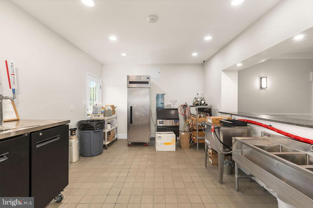 838 BOWLING GREEN RD, FRONT ROYAL, Virginia 22630, ,6 BathroomsBathrooms,Residential,For sale,838 BOWLING GREEN RD,VAWR2013470 MLS # VAWR2013470