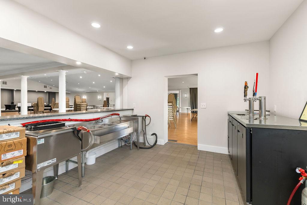 838 BOWLING GREEN RD, FRONT ROYAL, Virginia 22630, ,6 BathroomsBathrooms,Residential,For sale,838 BOWLING GREEN RD,VAWR2013470 MLS # VAWR2013470