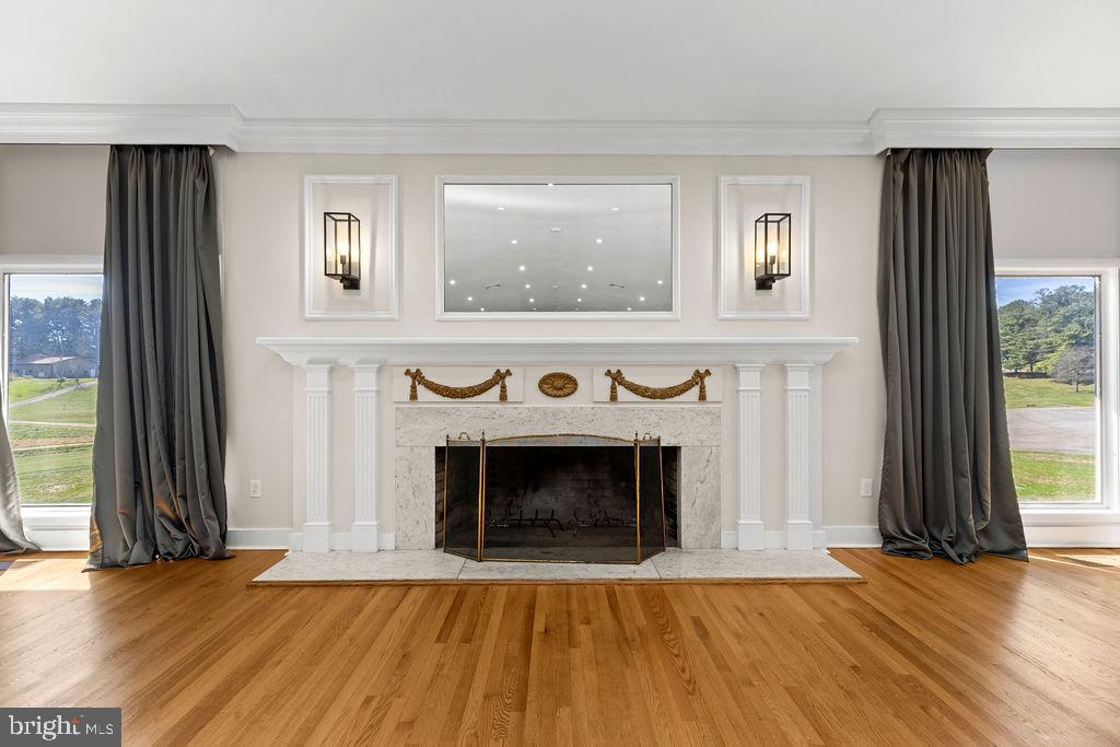 838 BOWLING GREEN RD, FRONT ROYAL, Virginia 22630, ,6 BathroomsBathrooms,Residential,For sale,838 BOWLING GREEN RD,VAWR2013470 MLS # VAWR2013470