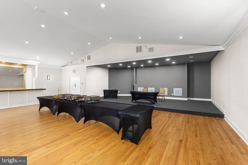 838 BOWLING GREEN RD, FRONT ROYAL, Virginia 22630, ,6 BathroomsBathrooms,Residential,For sale,838 BOWLING GREEN RD,VAWR2013470 MLS # VAWR2013470