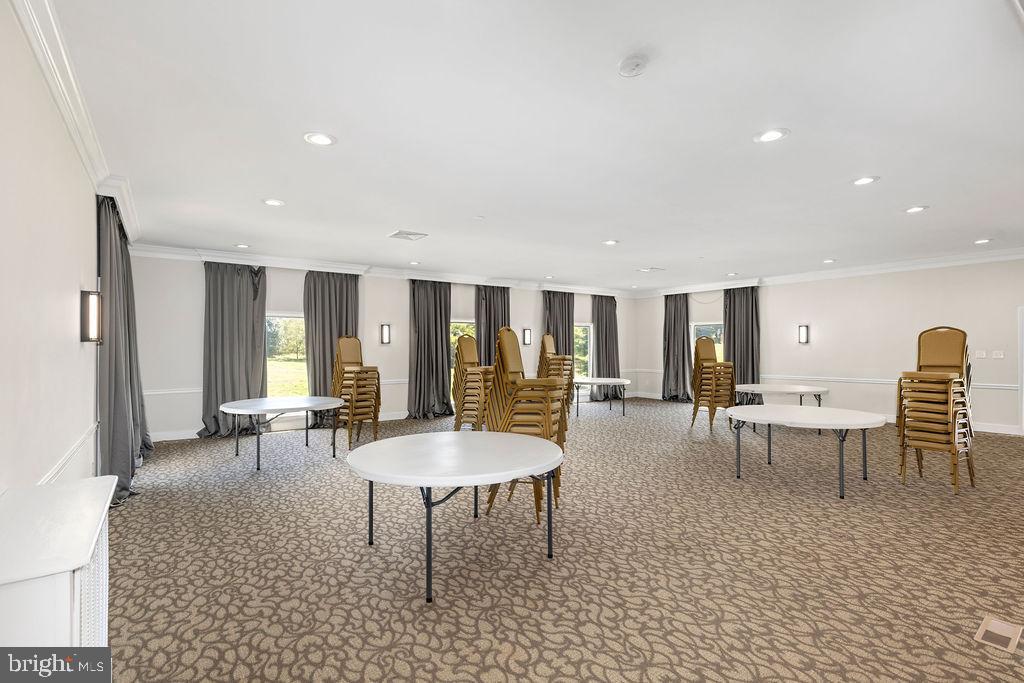 838 BOWLING GREEN RD, FRONT ROYAL, Virginia 22630, ,6 BathroomsBathrooms,Residential,For sale,838 BOWLING GREEN RD,VAWR2013470 MLS # VAWR2013470