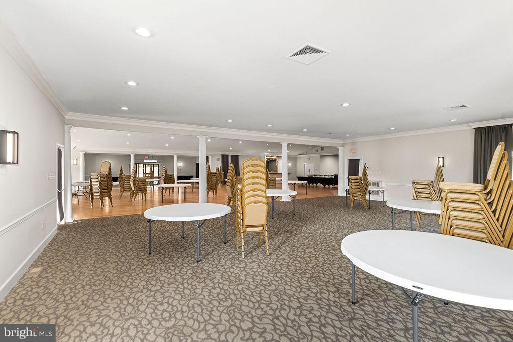 838 BOWLING GREEN RD, FRONT ROYAL, Virginia 22630, ,6 BathroomsBathrooms,Residential,For sale,838 BOWLING GREEN RD,VAWR2013470 MLS # VAWR2013470