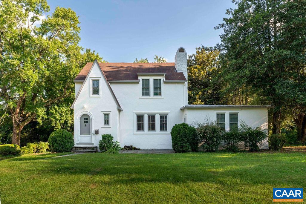 2203 STADIUM RD, CHARLOTTESVILLE, Virginia 22903, 4 Bedrooms Bedrooms, ,3 BathroomsBathrooms,Residential,For sale,2203 STADIUM RD,673533 MLS # 673533 2203 STADIUM RD, CHARLOTTESVILLE, Virginia 22903, 4 Bedrooms Bedrooms, ,3 BathroomsBathrooms,Residential,For sale,2203 STADIUM RD,673533 MLS # 673533