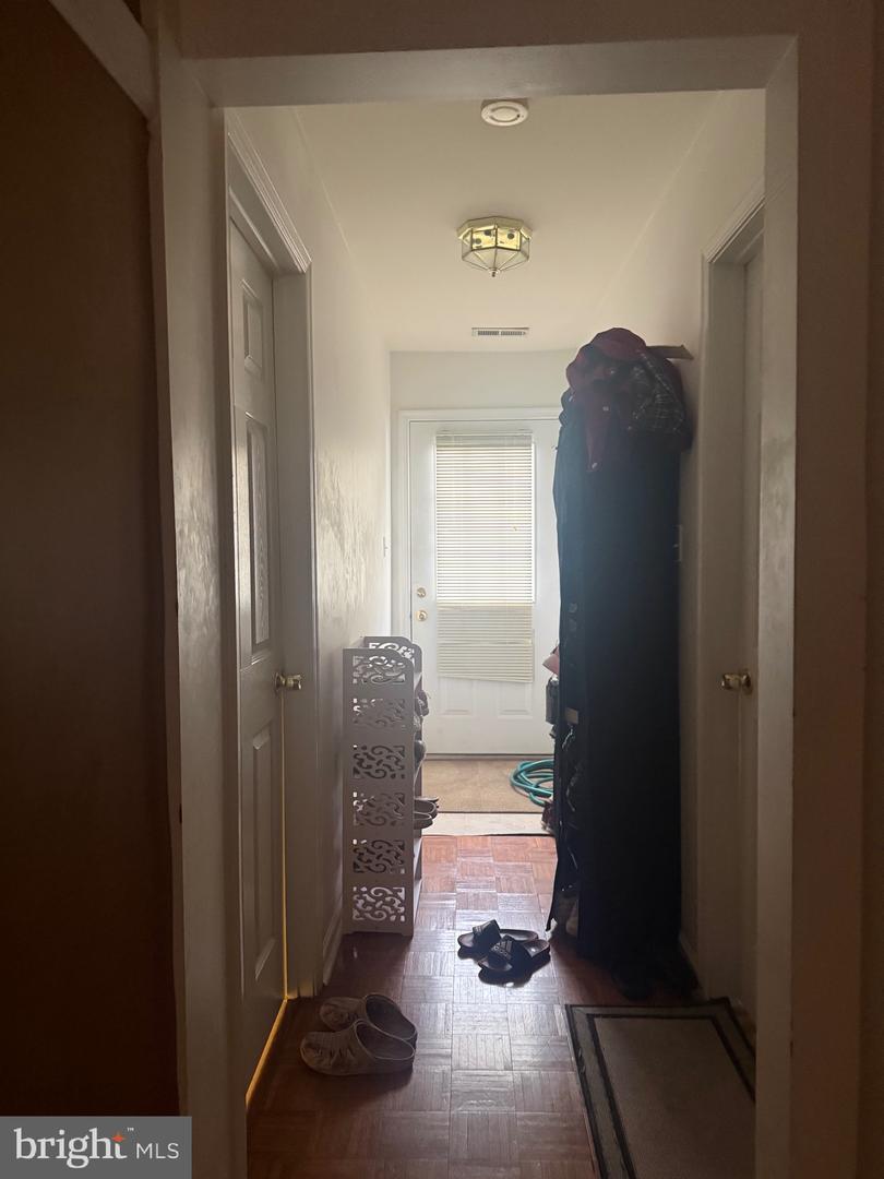 703 E DICKENSON CT, STERLING, Virginia 20164, 5 Bedrooms Bedrooms, ,2 BathroomsBathrooms,Residential,For sale,703 E DICKENSON CT,VALO2116416 MLS # VALO2116416 703 E DICKENSON CT, STERLING, Virginia 20164, 5 Bedrooms Bedrooms, ,2 BathroomsBathrooms,Residential,For sale,703 E DICKENSON CT,VALO2116416 MLS # VALO2116416