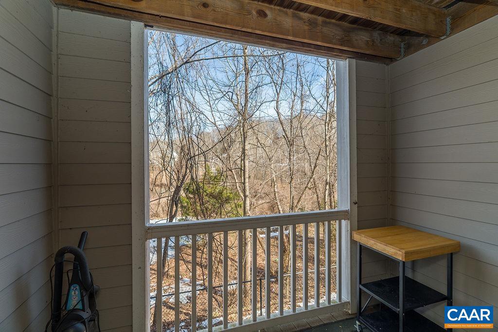 177 YELLOWSTONE DR #108, CHARLOTTESVILLE, Virginia 22903, 3 Bedrooms Bedrooms, ,3 BathroomsBathrooms,Residential,For sale,177 YELLOWSTONE DR #108,673539 MLS # 673539 177 YELLOWSTONE DR #108, CHARLOTTESVILLE, Virginia 22903, 3 Bedrooms Bedrooms, ,3 BathroomsBathrooms,Residential,For sale,177 YELLOWSTONE DR #108,673539 MLS # 673539