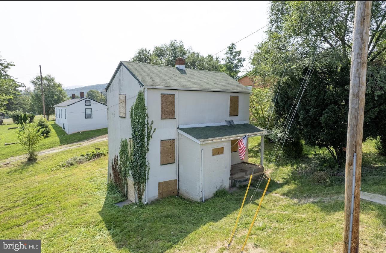 704 PARKVIEW DR, FRONT ROYAL, Virginia 22630, 2 Bedrooms Bedrooms, ,1 BathroomBathrooms,Residential,For sale,704 PARKVIEW DR,VAWR2013472 MLS # VAWR2013472