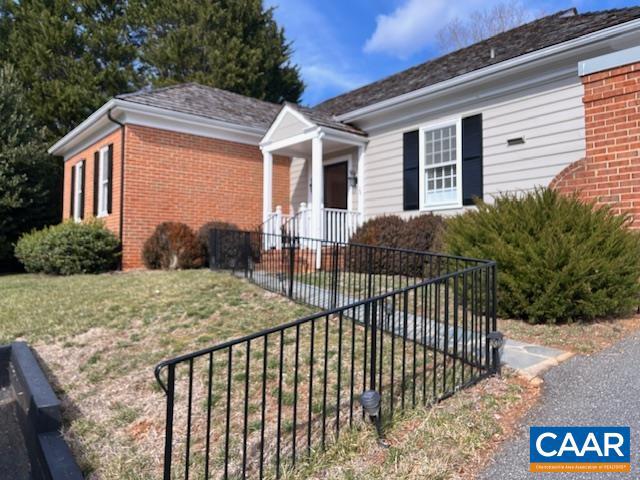 20 EDNAM VILLAGE ST, CHARLOTTESVILLE, Virginia 22903, 2 Bedrooms Bedrooms, ,2 BathroomsBathrooms,Residential,For sale,20 EDNAM VILLAGE ST,673542 MLS # 673542 20 EDNAM VILLAGE ST, CHARLOTTESVILLE, Virginia 22903, 2 Bedrooms Bedrooms, ,2 BathroomsBathrooms,Residential,For sale,20 EDNAM VILLAGE ST,673542 MLS # 673542