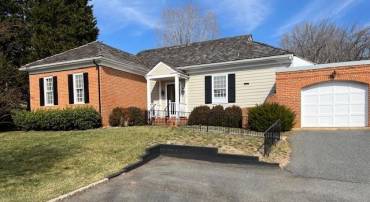 20 EDNAM VILLAGE ST, CHARLOTTESVILLE, Virginia 22903, 2 Bedrooms Bedrooms, ,2 BathroomsBathrooms,Residential,For sale,20 EDNAM VILLAGE ST,673542 MLS # 673542