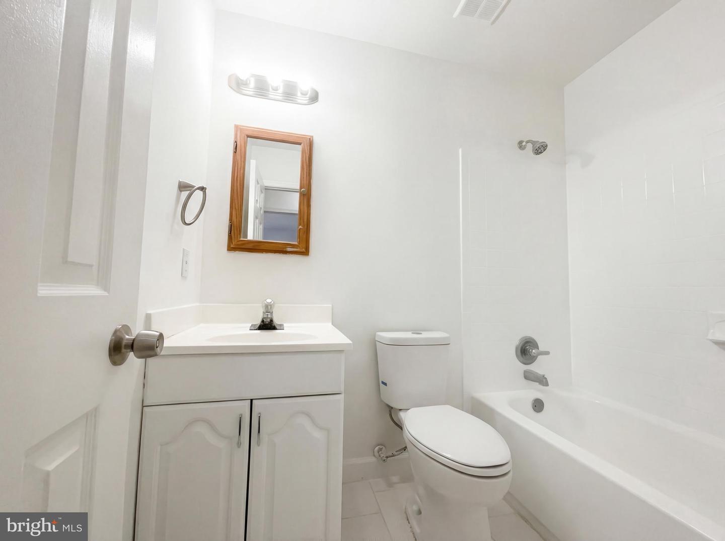 6352 SHAUNDALE DR, SPRINGFIELD, Virginia 22152, 3 Bedrooms Bedrooms, ,2 BathroomsBathrooms,Residential,For sale,6352 SHAUNDALE DR,VAFX2292194 MLS # VAFX2292194