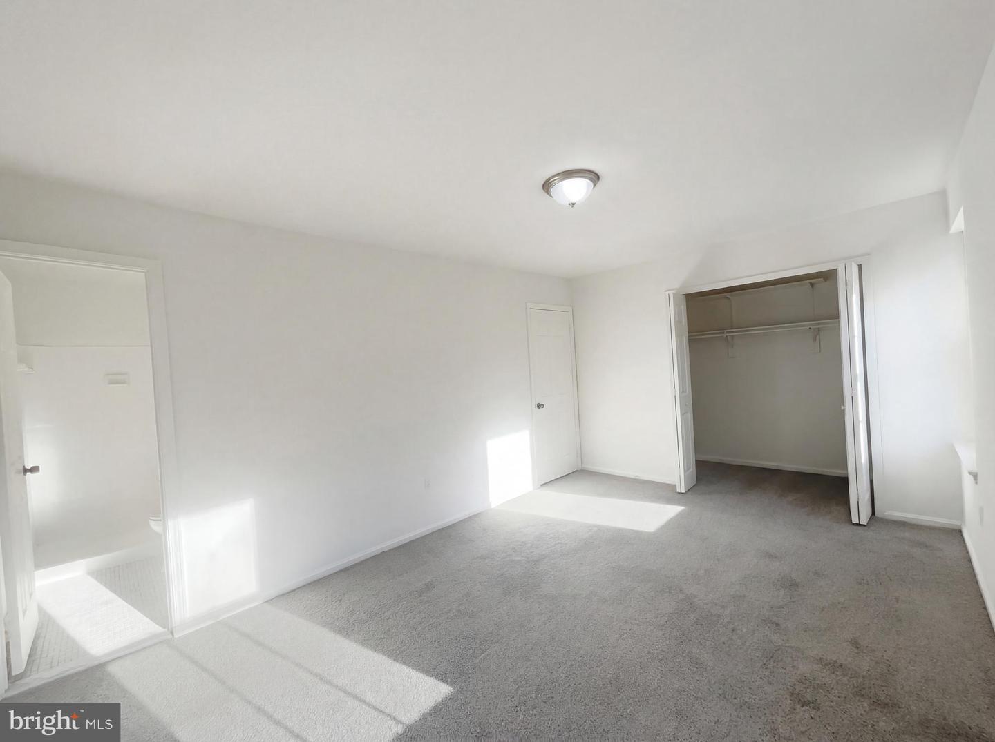 6352 SHAUNDALE DR, SPRINGFIELD, Virginia 22152, 3 Bedrooms Bedrooms, ,2 BathroomsBathrooms,Residential,For sale,6352 SHAUNDALE DR,VAFX2292194 MLS # VAFX2292194