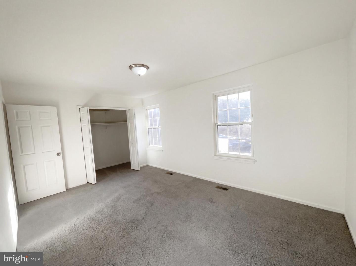 6352 SHAUNDALE DR, SPRINGFIELD, Virginia 22152, 3 Bedrooms Bedrooms, ,2 BathroomsBathrooms,Residential,For sale,6352 SHAUNDALE DR,VAFX2292194 MLS # VAFX2292194