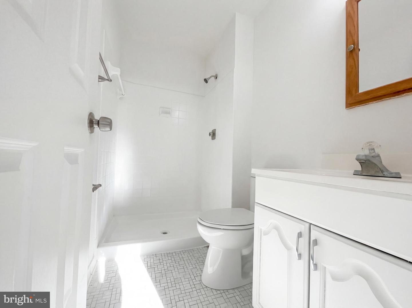 6352 SHAUNDALE DR, SPRINGFIELD, Virginia 22152, 3 Bedrooms Bedrooms, ,2 BathroomsBathrooms,Residential,For sale,6352 SHAUNDALE DR,VAFX2292194 MLS # VAFX2292194