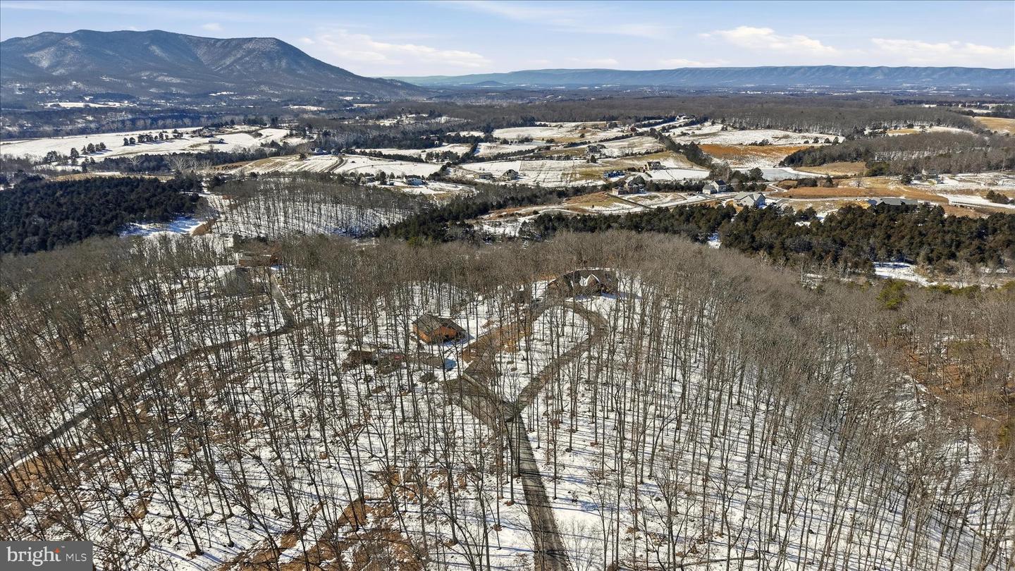 690 COMFORTER LN, MIDDLETOWN, Virginia 22645, 4 Bedrooms Bedrooms, ,3 BathroomsBathrooms,Farm,For sale,690 COMFORTER LN,VAWR2013488 MLS # VAWR2013488