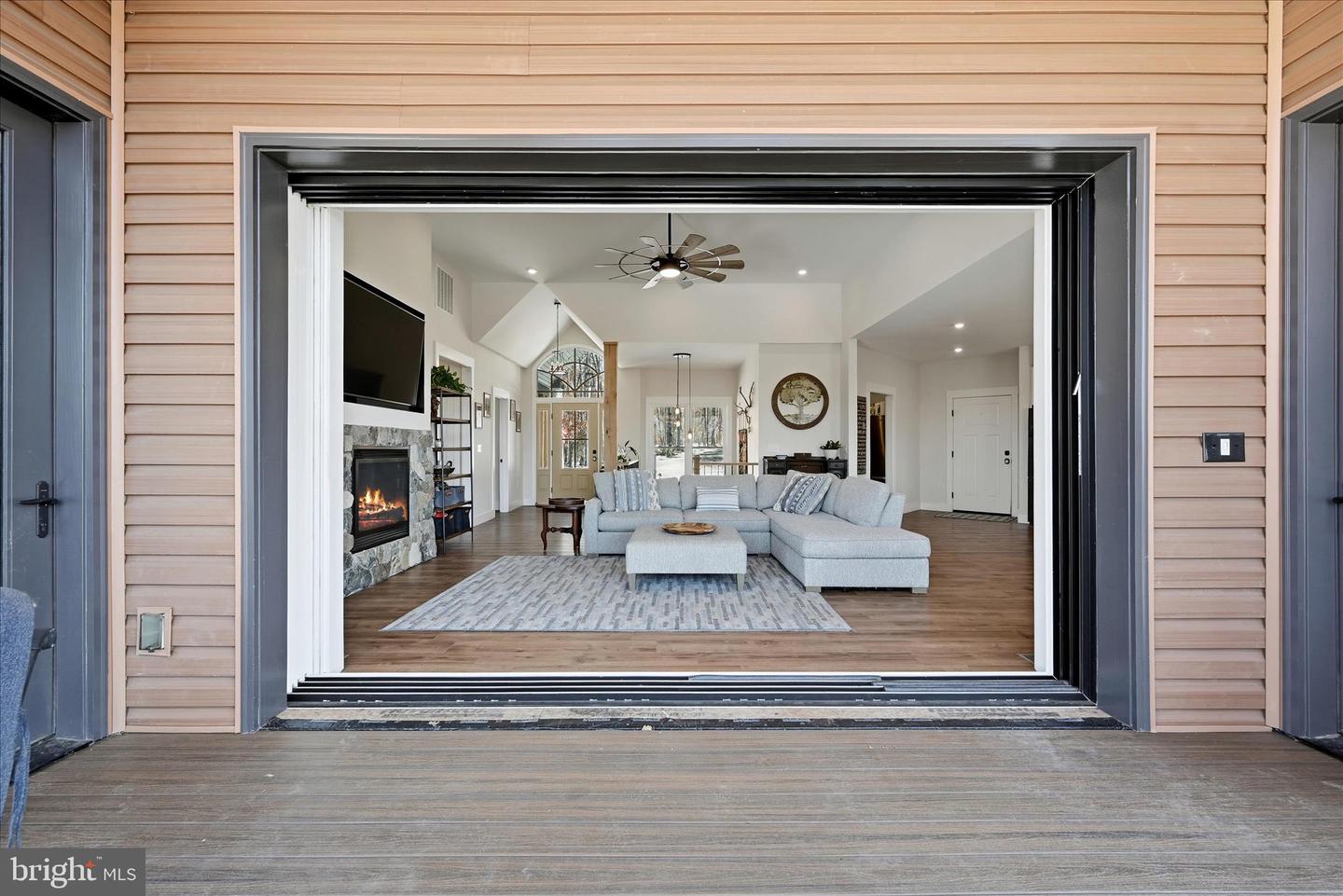 690 COMFORTER LN, MIDDLETOWN, Virginia 22645, 4 Bedrooms Bedrooms, ,3 BathroomsBathrooms,Farm,For sale,690 COMFORTER LN,VAWR2013488 MLS # VAWR2013488