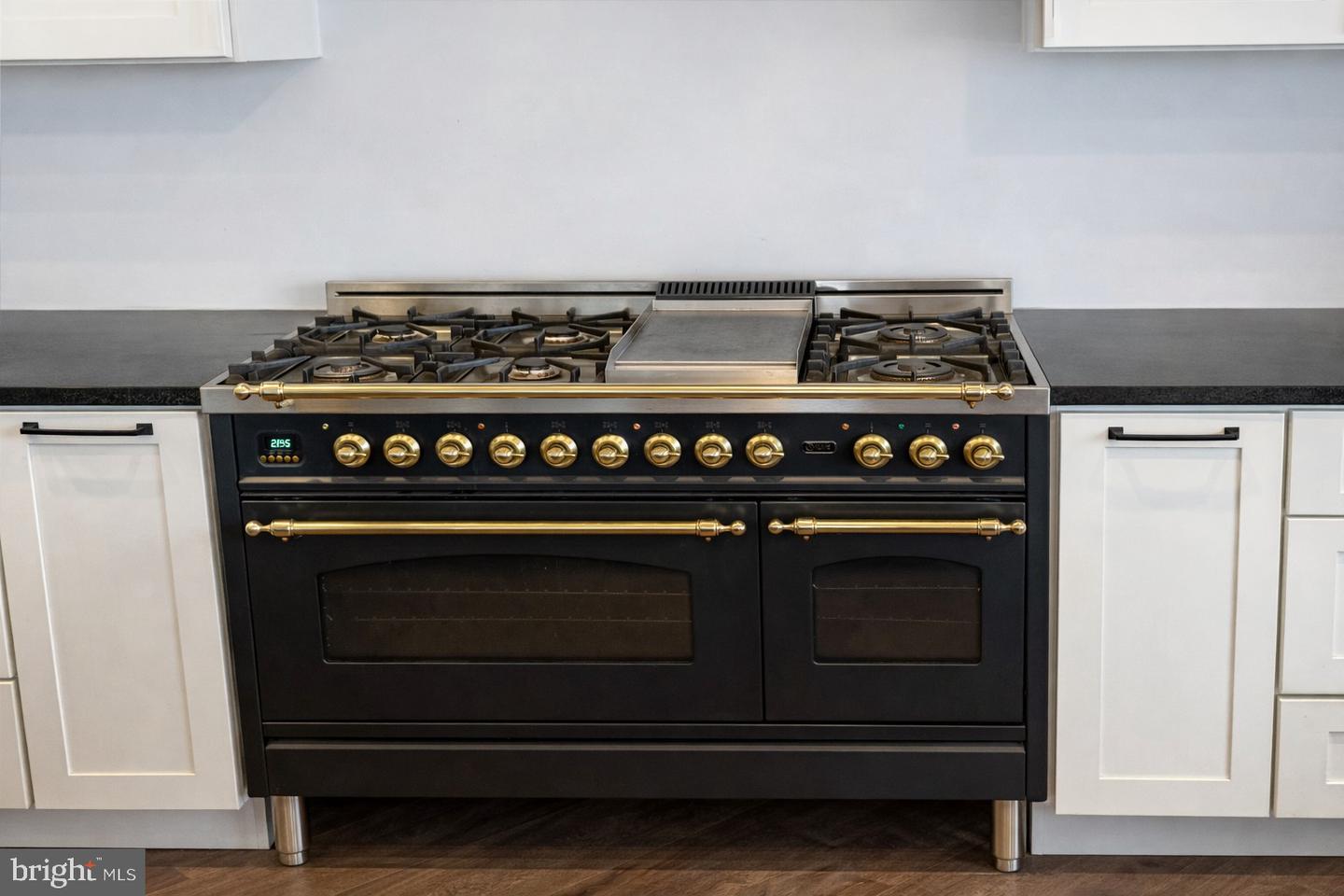 690 COMFORTER LN, MIDDLETOWN, Virginia 22645, 4 Bedrooms Bedrooms, ,3 BathroomsBathrooms,Farm,For sale,690 COMFORTER LN,VAWR2013488 MLS # VAWR2013488