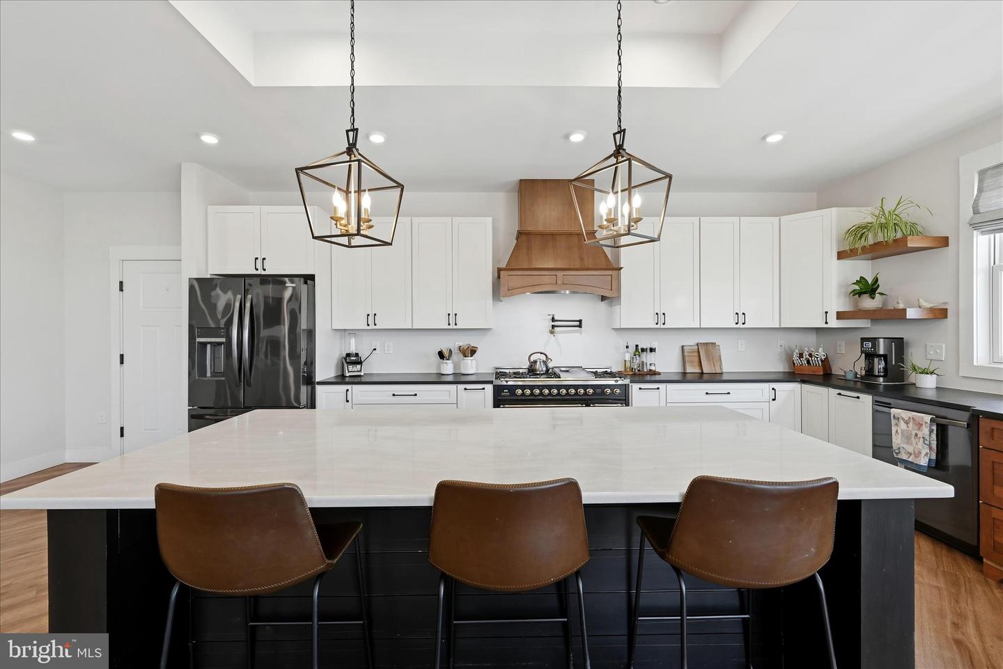 690 COMFORTER LN, MIDDLETOWN, Virginia 22645, 4 Bedrooms Bedrooms, ,3 BathroomsBathrooms,Farm,For sale,690 COMFORTER LN,VAWR2013488 MLS # VAWR2013488