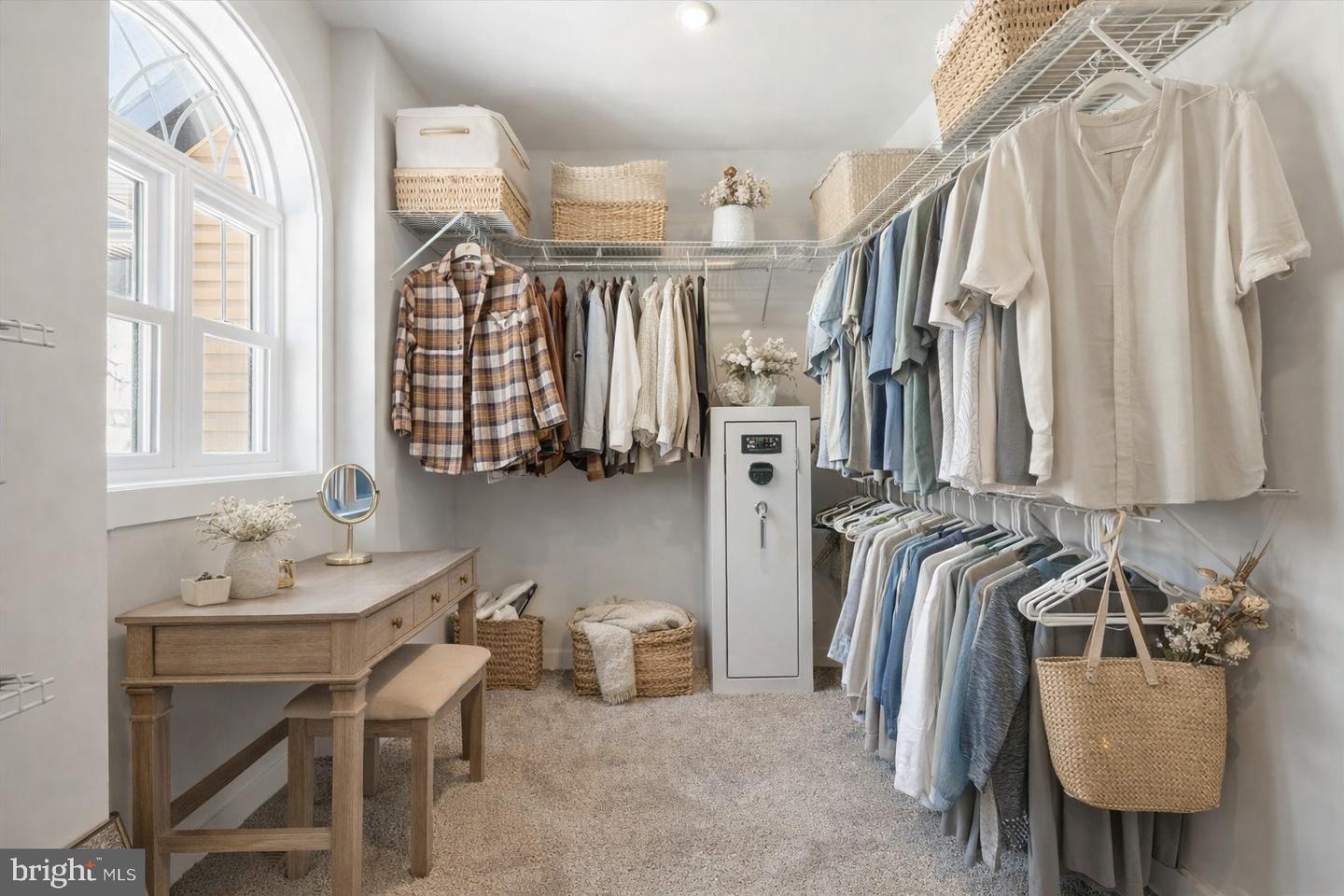 690 COMFORTER LN, MIDDLETOWN, Virginia 22645, 4 Bedrooms Bedrooms, ,3 BathroomsBathrooms,Farm,For sale,690 COMFORTER LN,VAWR2013488 MLS # VAWR2013488