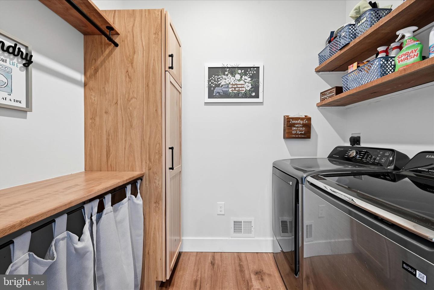 690 COMFORTER LN, MIDDLETOWN, Virginia 22645, 4 Bedrooms Bedrooms, ,3 BathroomsBathrooms,Farm,For sale,690 COMFORTER LN,VAWR2013488 MLS # VAWR2013488