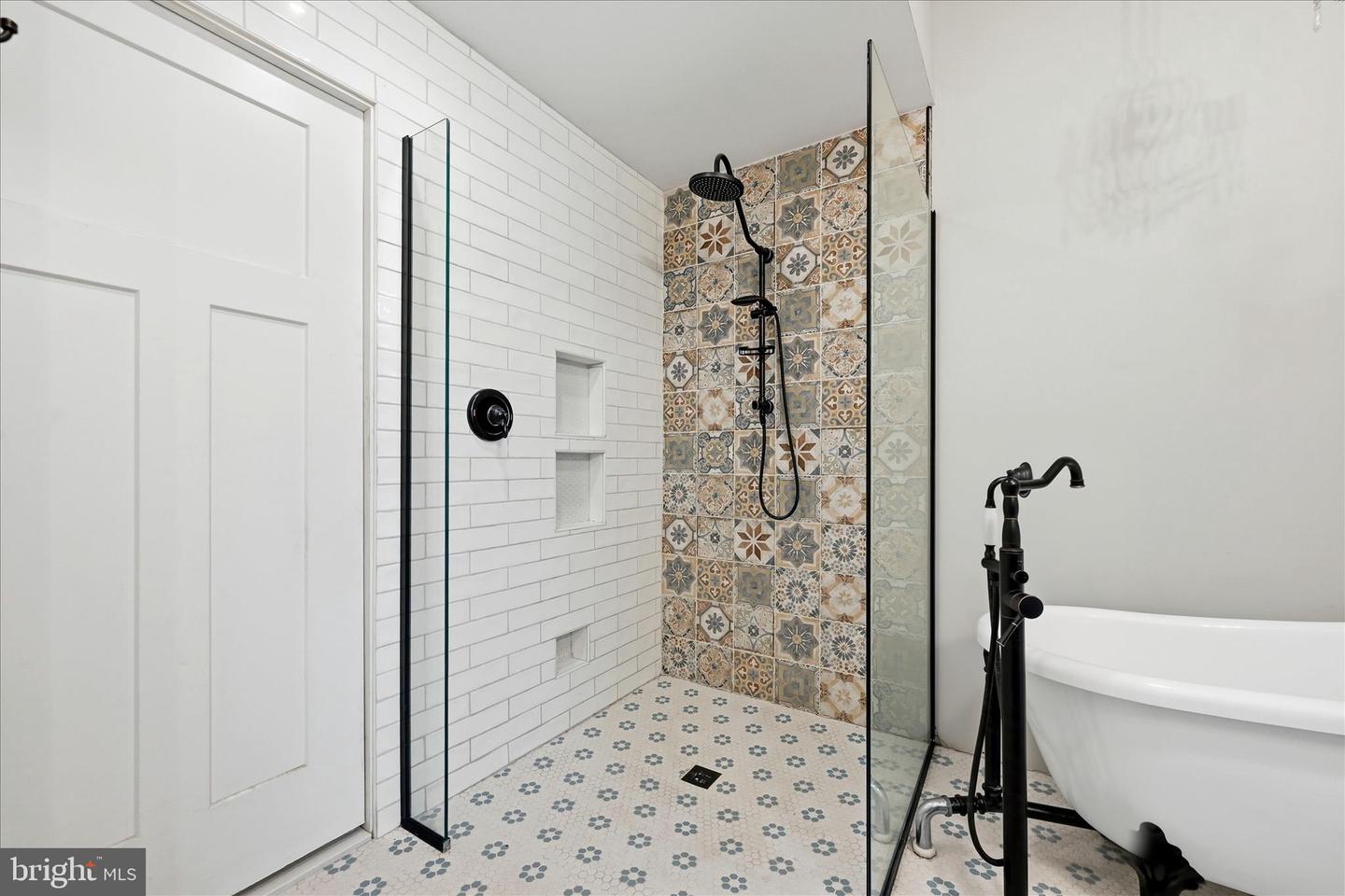 690 COMFORTER LN, MIDDLETOWN, Virginia 22645, 4 Bedrooms Bedrooms, ,3 BathroomsBathrooms,Farm,For sale,690 COMFORTER LN,VAWR2013488 MLS # VAWR2013488