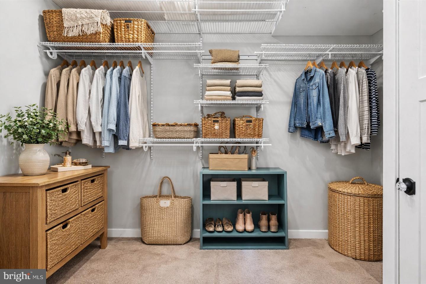 690 COMFORTER LN, MIDDLETOWN, Virginia 22645, 4 Bedrooms Bedrooms, ,3 BathroomsBathrooms,Farm,For sale,690 COMFORTER LN,VAWR2013488 MLS # VAWR2013488