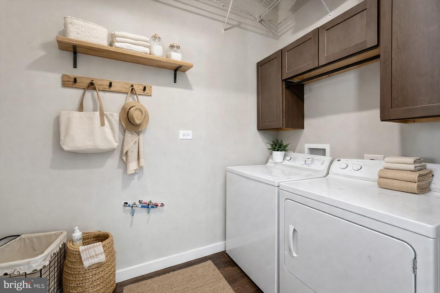 690 COMFORTER LN, MIDDLETOWN, Virginia 22645, 4 Bedrooms Bedrooms, ,3 BathroomsBathrooms,Farm,For sale,690 COMFORTER LN,VAWR2013488 MLS # VAWR2013488