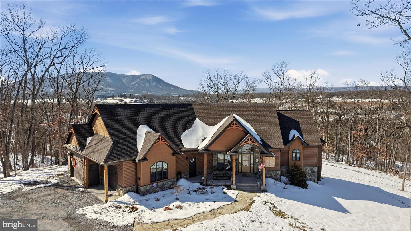 690 COMFORTER LN, MIDDLETOWN, Virginia 22645, 4 Bedrooms Bedrooms, ,3 BathroomsBathrooms,Farm,For sale,690 COMFORTER LN,VAWR2013488 MLS # VAWR2013488