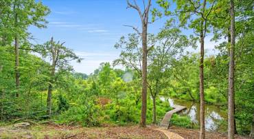 2408 WILLIAM AND MARY DR, ALEXANDRIA, Virginia 22308, ,Residential,For sale,2408 WILLIAM AND MARY DR,VAFX2259704 MLS # VAFX2259704