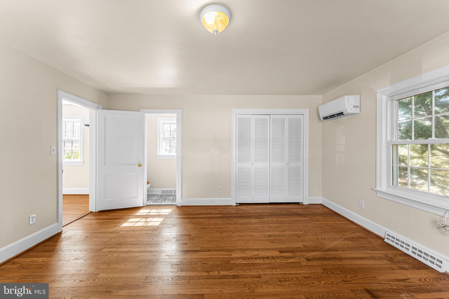 808 DAINGERFIELD ST, TAPPAHANNOCK, Virginia 22560, 3 Bedrooms Bedrooms, ,1 BathroomBathrooms,Residential,For sale,808 DAINGERFIELD ST,VAES2002090 MLS # VAES2002090