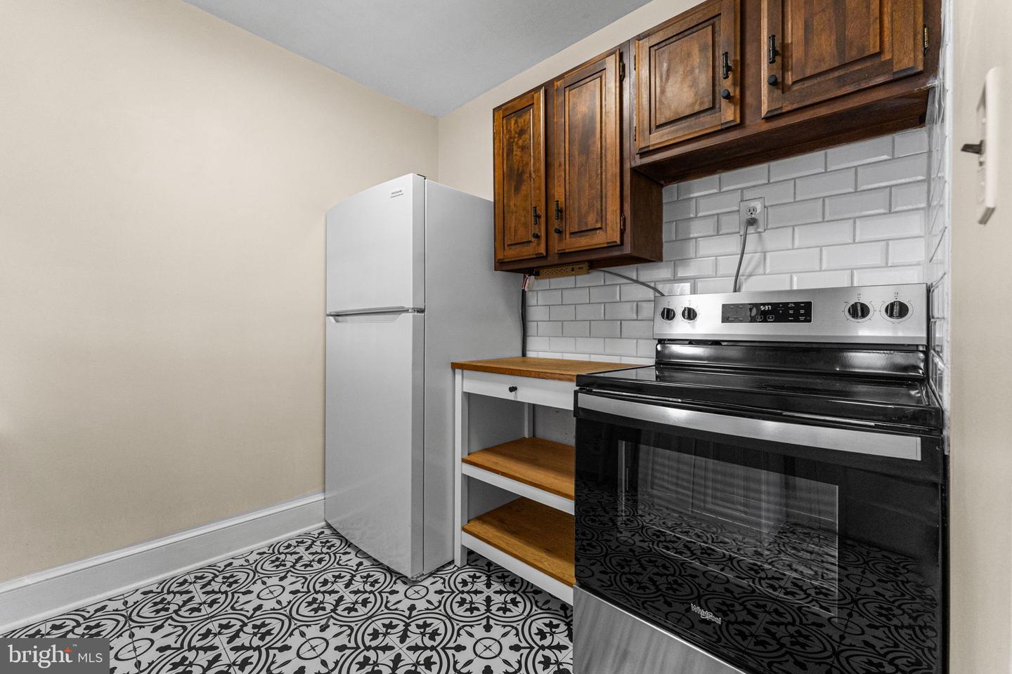 808 DAINGERFIELD ST, TAPPAHANNOCK, Virginia 22560, 3 Bedrooms Bedrooms, ,1 BathroomBathrooms,Residential,For sale,808 DAINGERFIELD ST,VAES2002090 MLS # VAES2002090