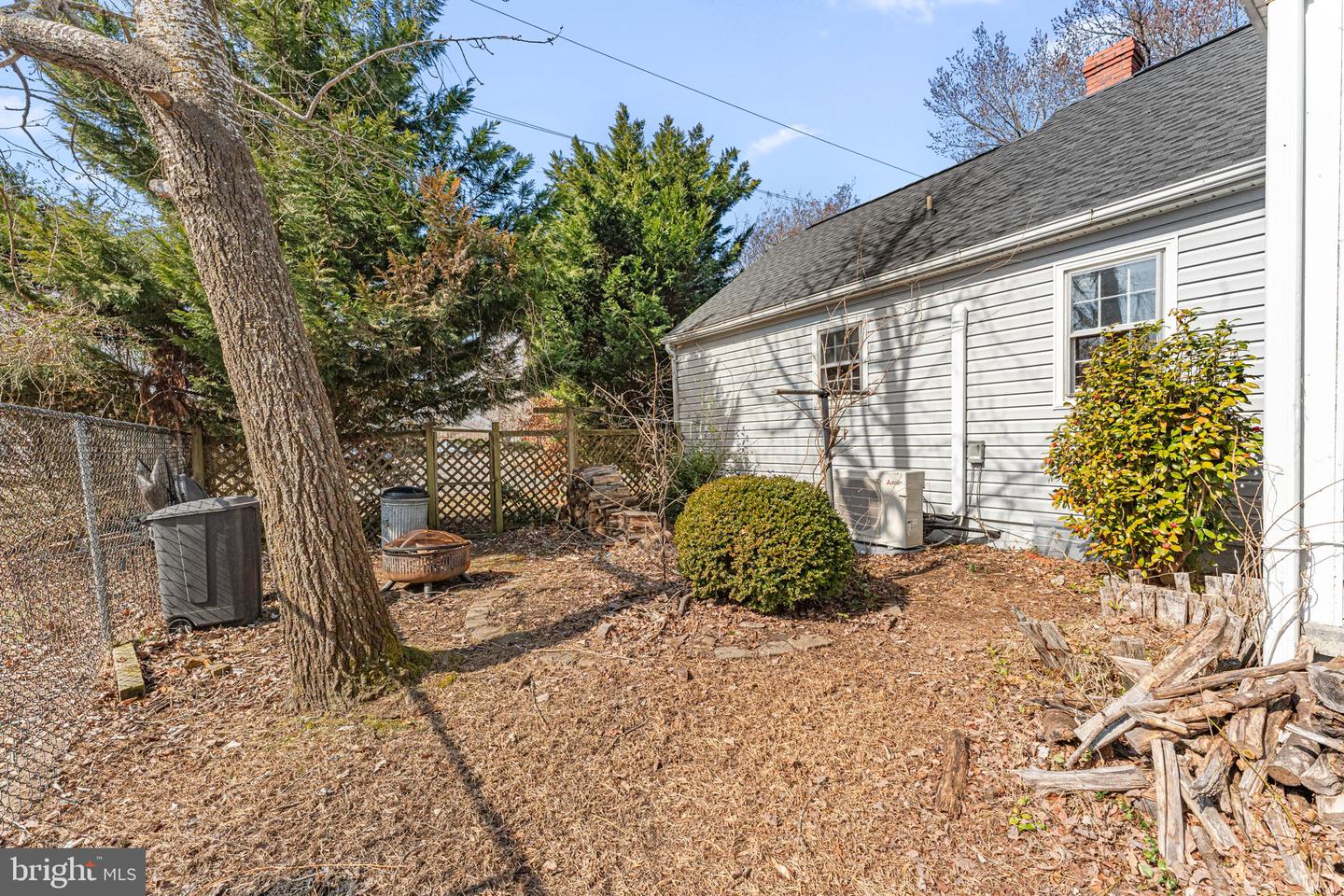 808 DAINGERFIELD ST, TAPPAHANNOCK, Virginia 22560, 3 Bedrooms Bedrooms, ,1 BathroomBathrooms,Residential,For sale,808 DAINGERFIELD ST,VAES2002090 MLS # VAES2002090