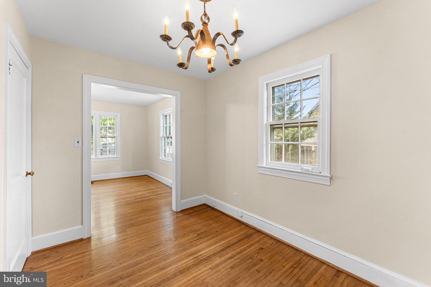 808 DAINGERFIELD ST, TAPPAHANNOCK, Virginia 22560, 3 Bedrooms Bedrooms, ,1 BathroomBathrooms,Residential,For sale,808 DAINGERFIELD ST,VAES2002090 MLS # VAES2002090