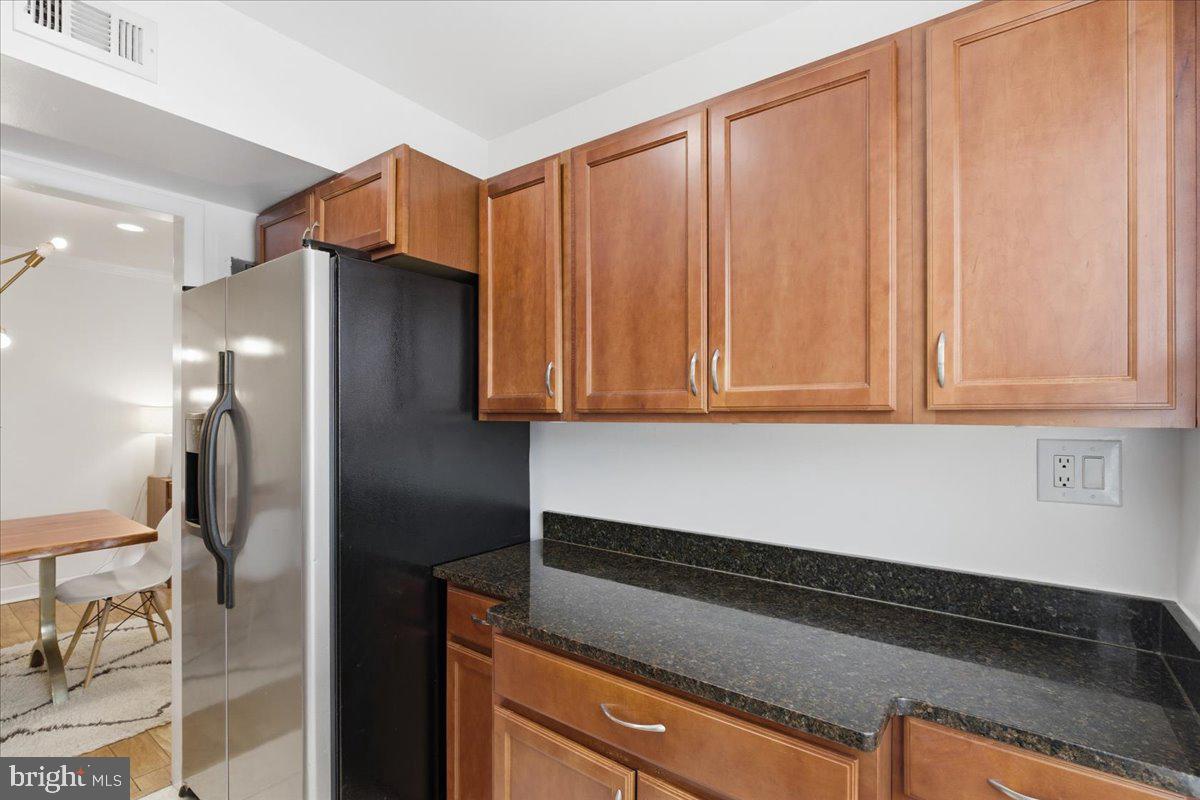 9461 FAIRFAX BLVD #301, FAIRFAX, Virginia 22031, 2 Bedrooms Bedrooms, ,1 BathroomBathrooms,Residential,For sale,9461 FAIRFAX BLVD #301,VAFC2007624 MLS # VAFC2007624