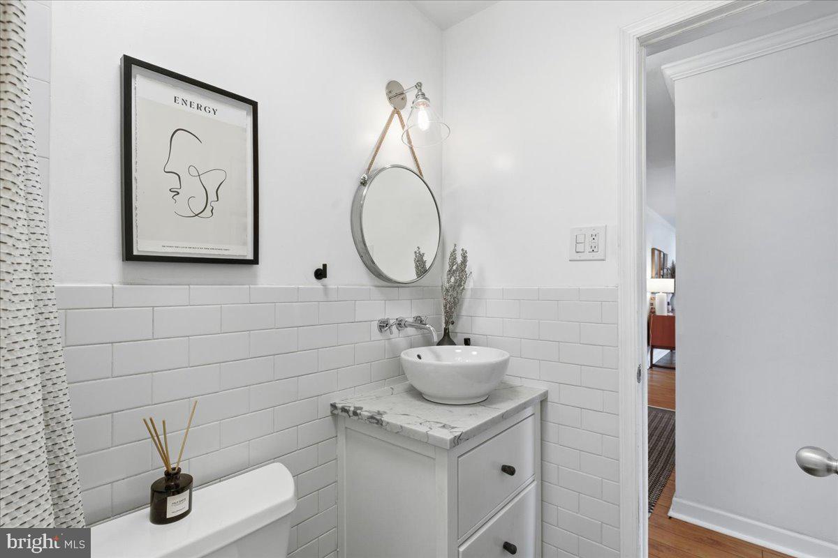 9461 FAIRFAX BLVD #301, FAIRFAX, Virginia 22031, 2 Bedrooms Bedrooms, ,1 BathroomBathrooms,Residential,For sale,9461 FAIRFAX BLVD #301,VAFC2007624 MLS # VAFC2007624