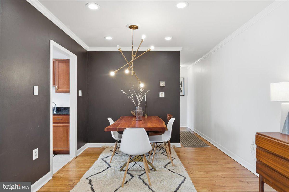 9461 FAIRFAX BLVD #301, FAIRFAX, Virginia 22031, 2 Bedrooms Bedrooms, ,1 BathroomBathrooms,Residential,For sale,9461 FAIRFAX BLVD #301,VAFC2007624 MLS # VAFC2007624